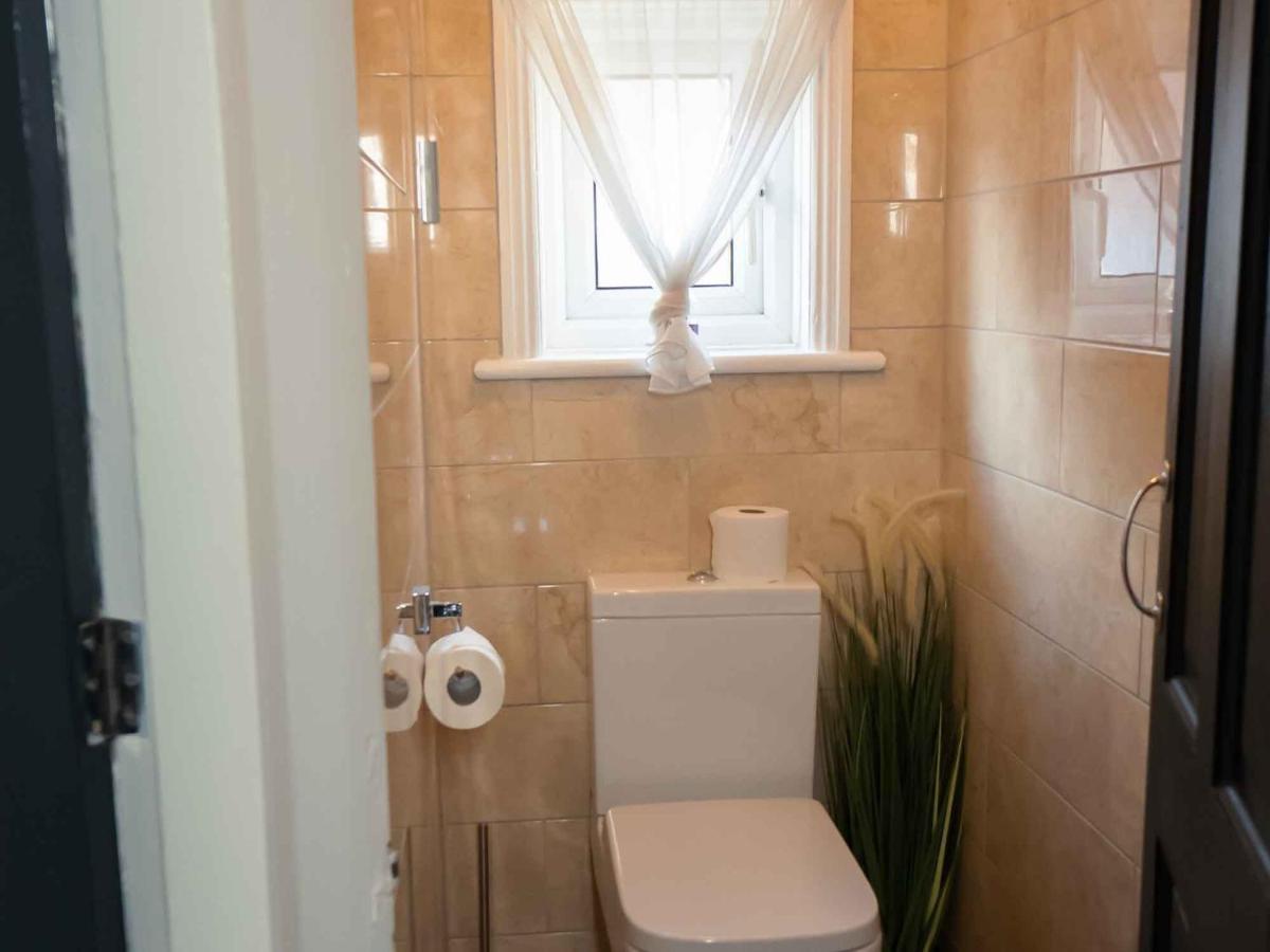 Pass The Keys Amazing, Newly Renovated 5Bedroom House Sleeps 10 Scarborough Zewnętrze zdjęcie