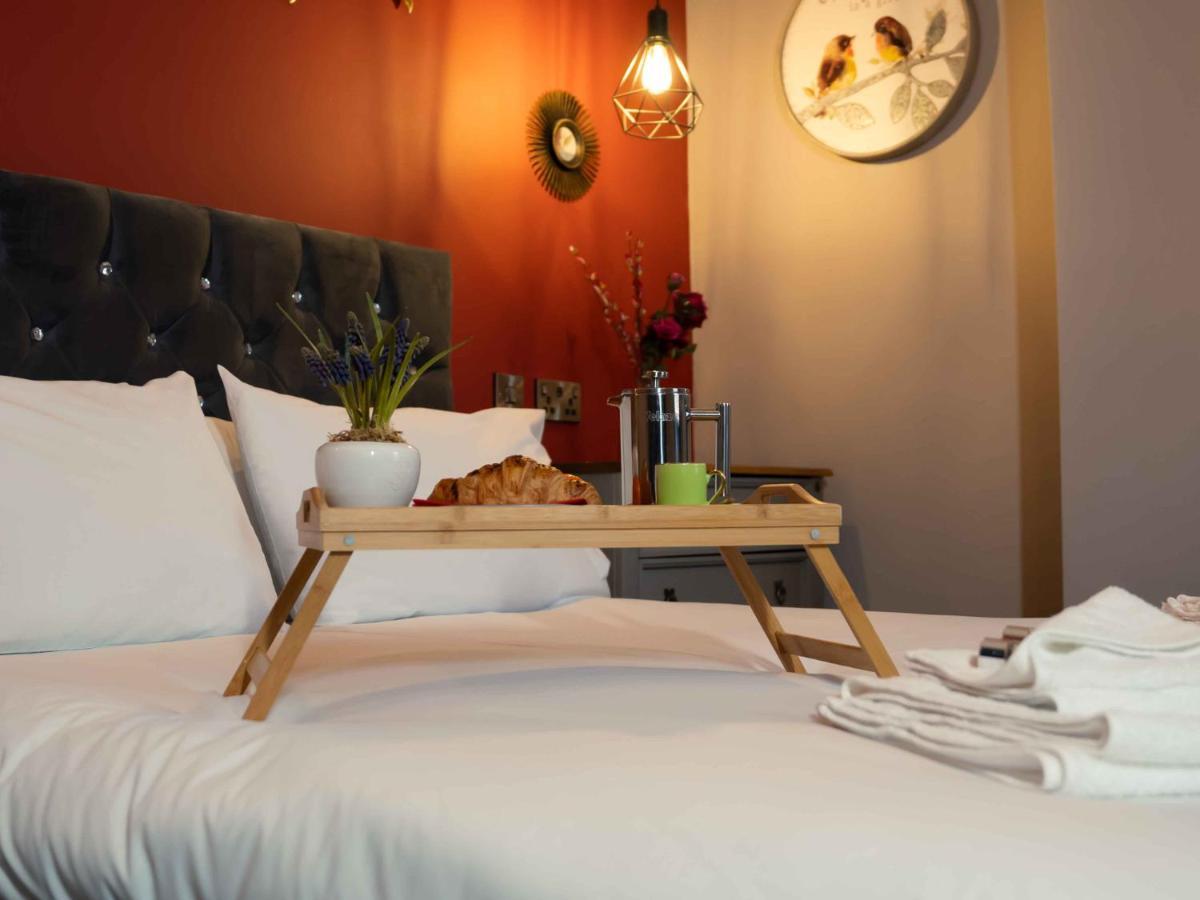 Pass The Keys Amazing, Newly Renovated 5Bedroom House Sleeps 10 Scarborough Zewnętrze zdjęcie