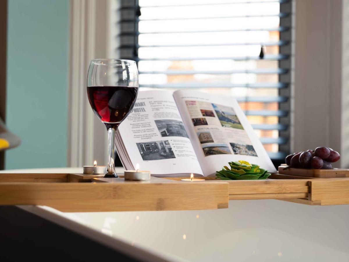 Pass The Keys Amazing, Newly Renovated 5Bedroom House Sleeps 10 Scarborough Zewnętrze zdjęcie
