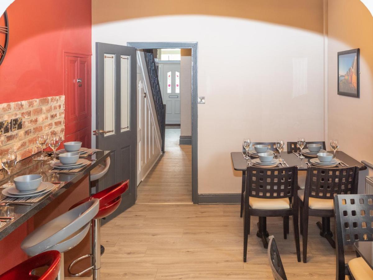 Pass The Keys Amazing, Newly Renovated 5Bedroom House Sleeps 10 Scarborough Zewnętrze zdjęcie