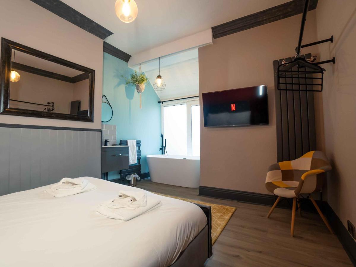 Pass The Keys Amazing, Newly Renovated 5Bedroom House Sleeps 10 Scarborough Zewnętrze zdjęcie