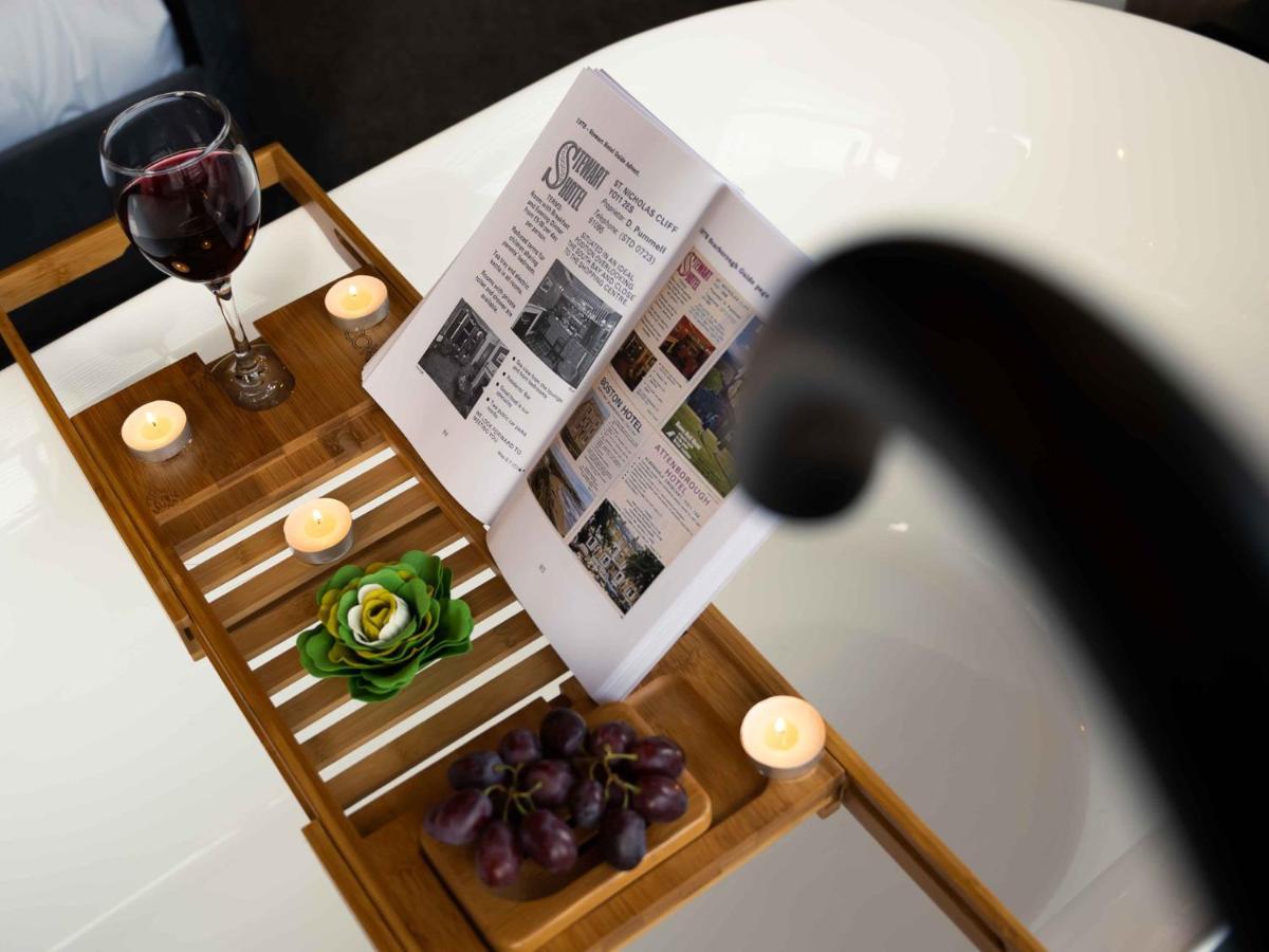 Pass The Keys Amazing, Newly Renovated 5Bedroom House Sleeps 10 Scarborough Zewnętrze zdjęcie