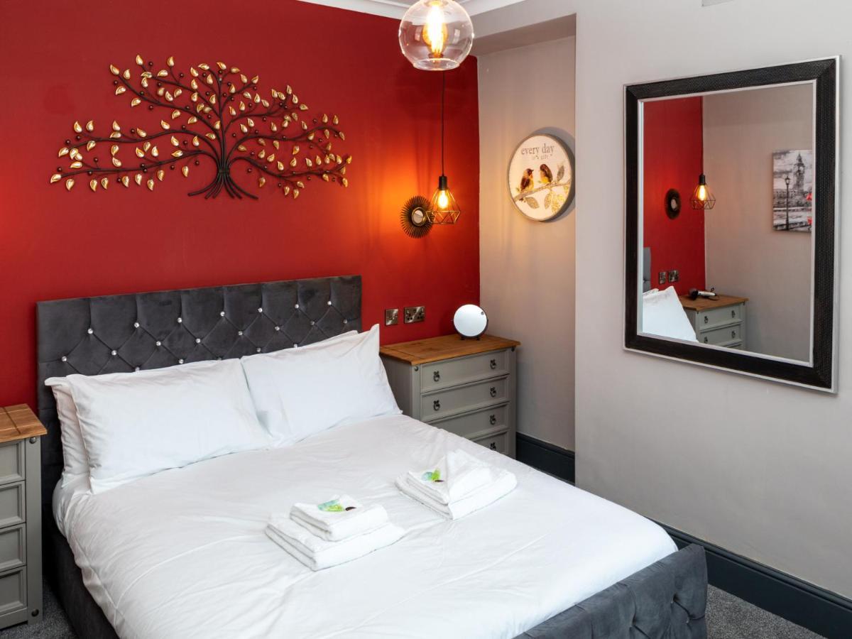 Pass The Keys Amazing, Newly Renovated 5Bedroom House Sleeps 10 Scarborough Zewnętrze zdjęcie